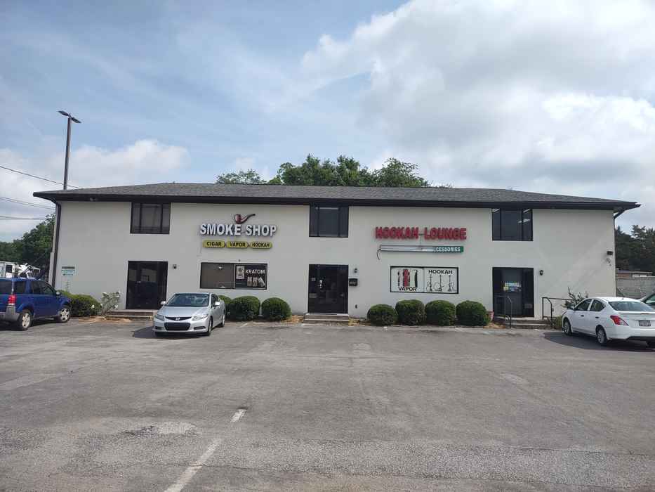 Executive - Russell Parkway