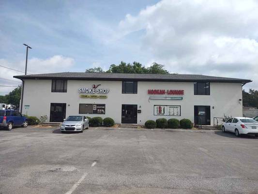 1204 Russell Parkway