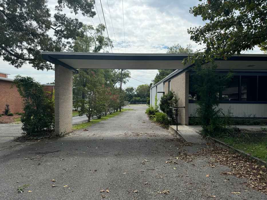 606 Academy Avenue, Dublin, GA 31021 - Photo 5