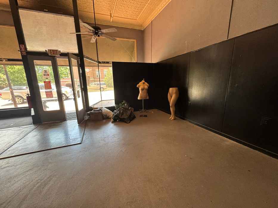 115 Jefferson Avenue, Eatonton, GA 31024 - Photo 2