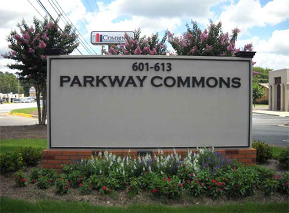 601-613 Russell Parkway, Warner Robins, GA 31093 - Photo 2